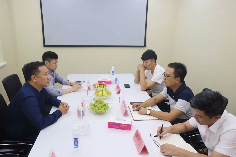 泰禾影视文化公司领导莅临德瑞广场考察交流