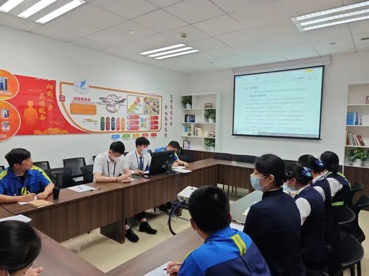 山东省机场管理集团日照机场多措并举力保雷雨季航班平稳运行