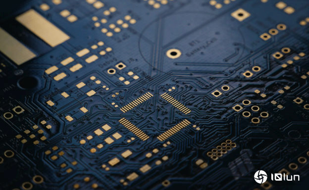 AI服务器估2024年翻倍增长！外资喊买金像电目标价200元