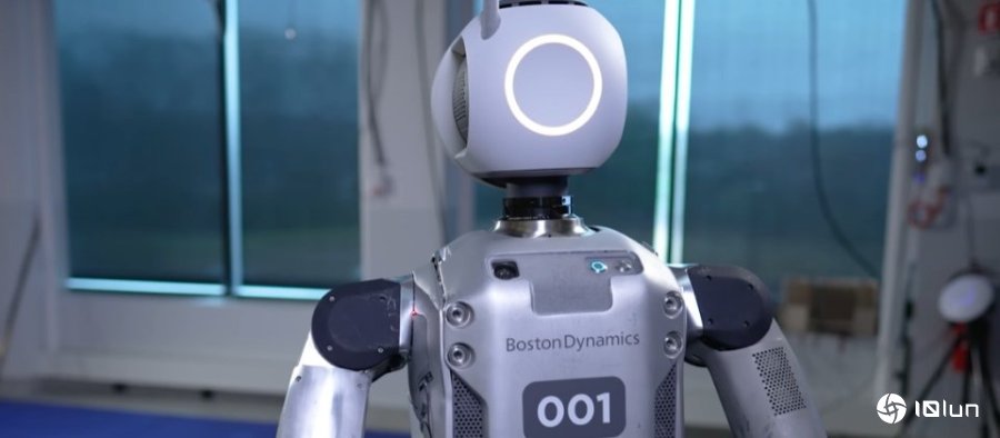 Boston Dynamics发布电动人形机器人Atlas