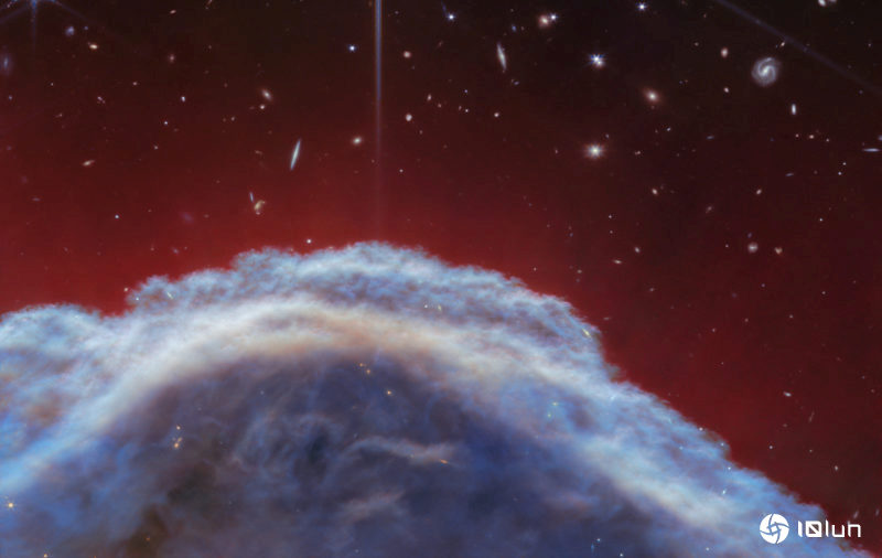 韦伯望远镜捕捉史上最清晰马头星云形象，一览“马鬃”构造
