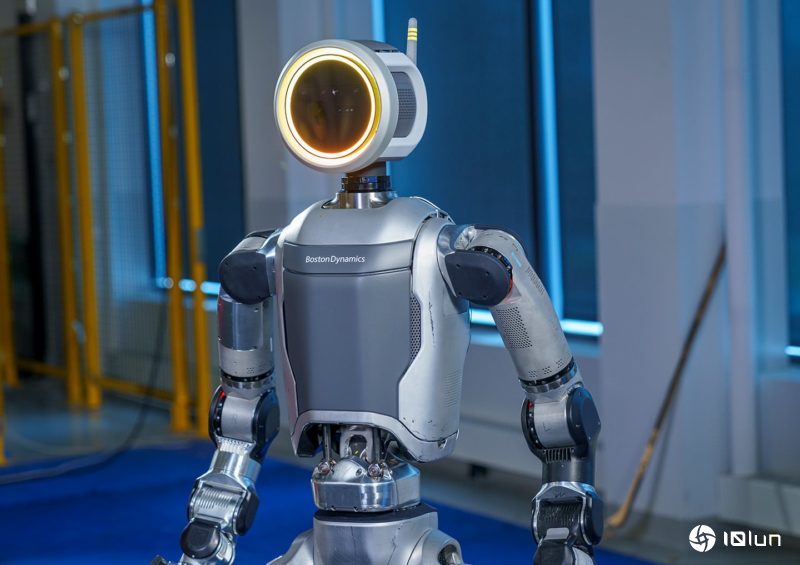 波士顿动力新版Atlas机器人，全电动后更灵活也更惊悚