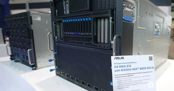 华硕AI POD搭载NVIDIA GB300 NVL72首次亮相，目标AI数据中心市场