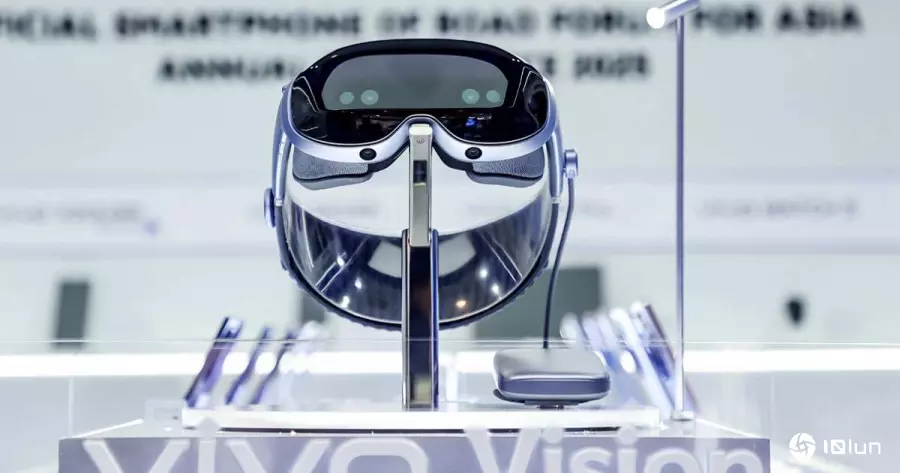 Vivo Vision头戴设备将于下半年登场 酷似Vision Pro