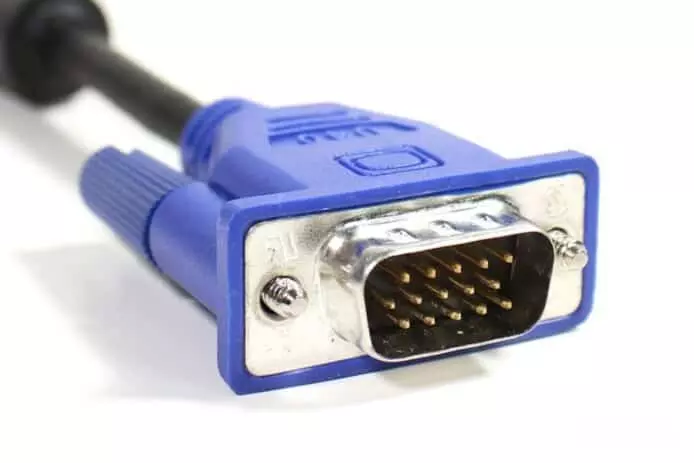 Panasonic新款笔记本告别VGA插口　网络用户叹特色消失