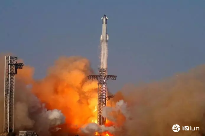 Elon Musk：火星将具备自我发展的能力　Starship最快2026年底载机器人抵火星