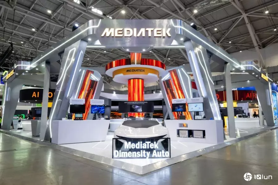 联发科展出AI定制化芯片与混合运算方案，结合5G、边缘AI与智能汽车技术