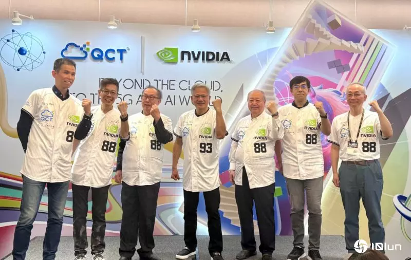 黄仁勋COMPUTEX首站挺广达！携手林百里高喊We are Team