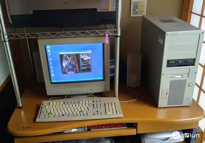 日本网络用户: 20年计算机仍然“服役” 祖母玩Windows XP弹珠游戏专用机