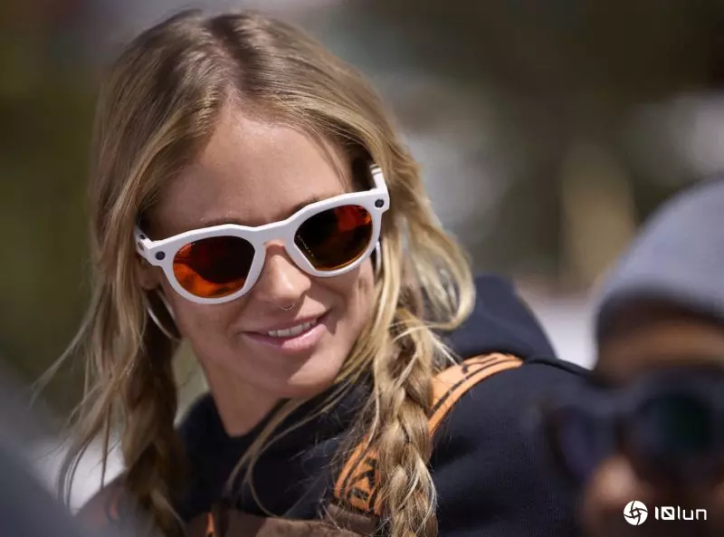 全新Oakley Meta眼镜攻运动市场，可拍3K分辨率、电量双倍、IPX4防水