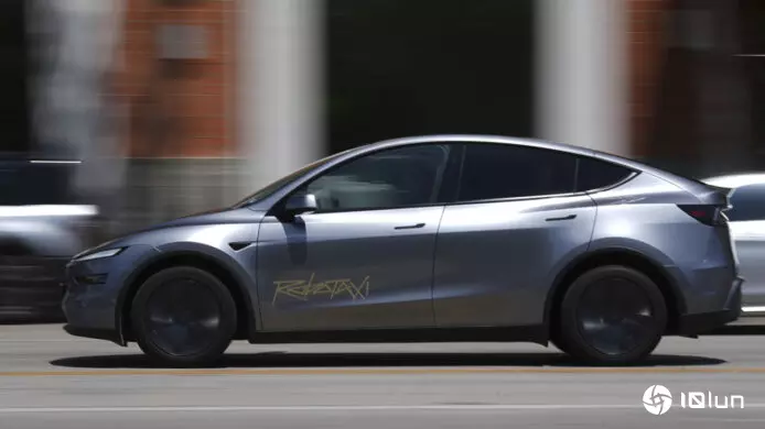 Tesla扩展Robotaxi至加州湾区　但仍需人类司机操控
