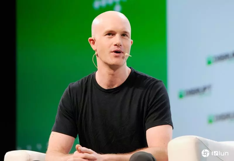 “跟不上AI就淘汰”Coinbase CEO铁腕开除员工，强制推动AI革命
