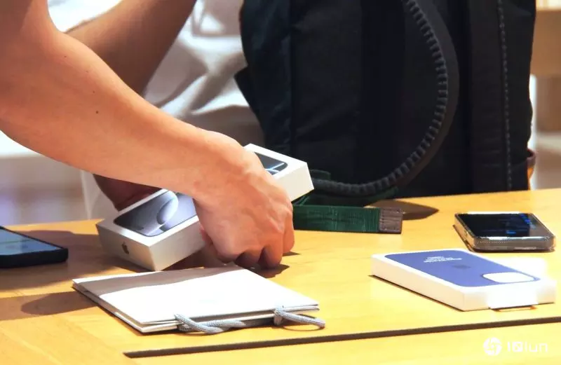 苹果，可以不要再给我们一支无聊的iPhone吗？