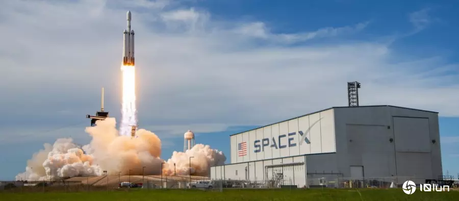 SpaceX以170亿美元买下EchoStar的频谱授权