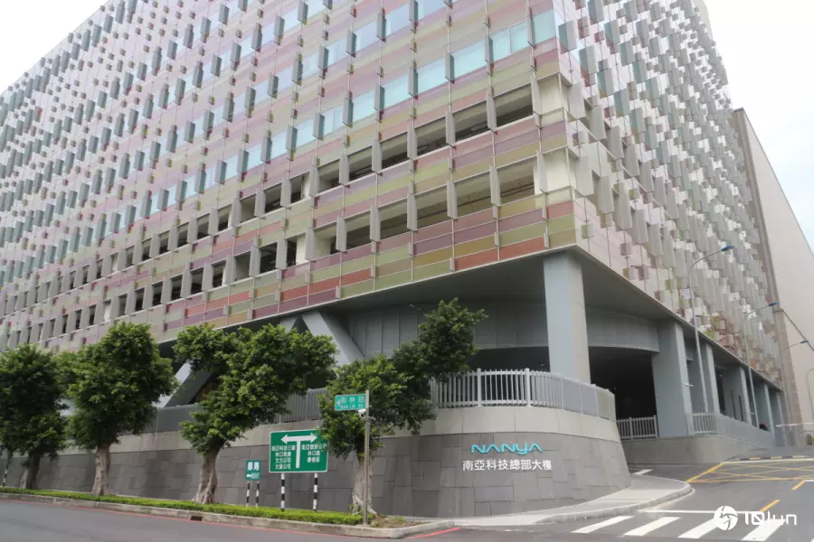 DDR4合约价涨势超市场预期，预计带动南亚科运营给予目标价77元