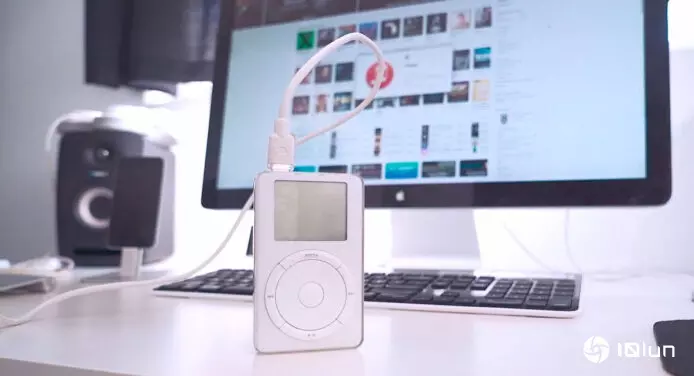用初代iPod连驳3个转接器 但新macOS不再支持FireWire用户叹要珍惜上一个版本