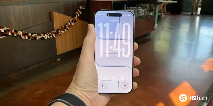 iPhone Air两个预期的“弱点” 外媒：实际试用后弱点变优点，反而更想买