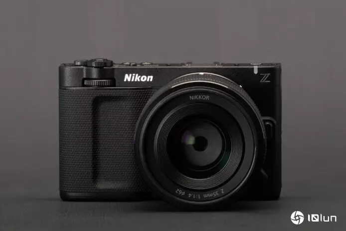 Nikon ZR首款电影相机 搭载RED技术内录6K RAW