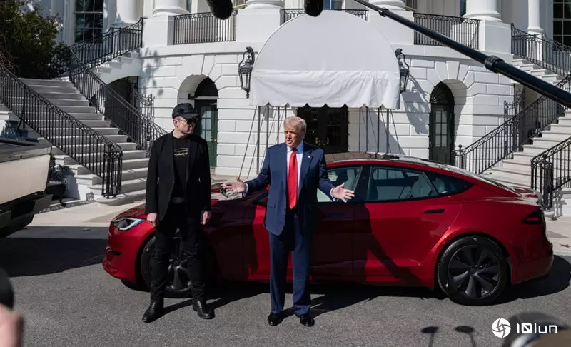 马斯克又打特斯拉车主意：既然闲着就来当AI数据中心吧