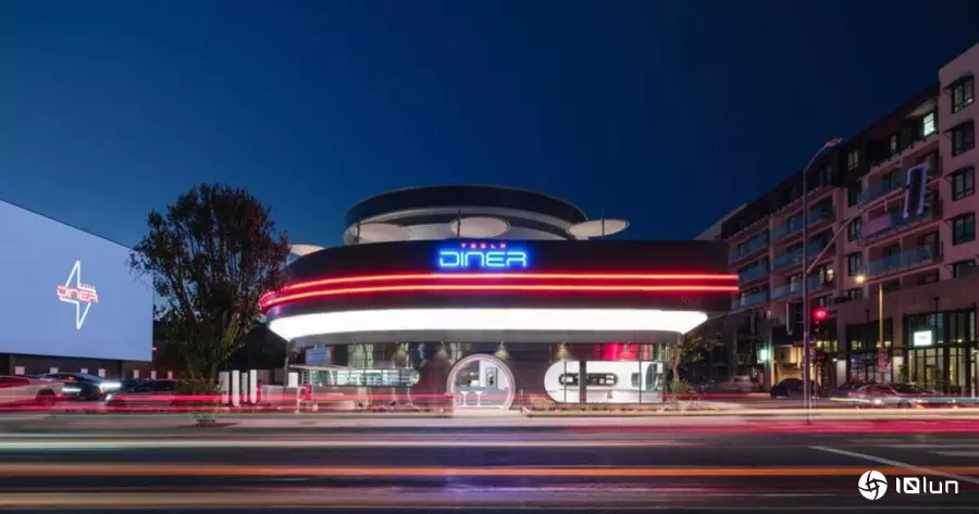 特斯拉不只卖车！洛杉矶充电餐厅汉堡热销5万颗，销量竟超越麦当劳