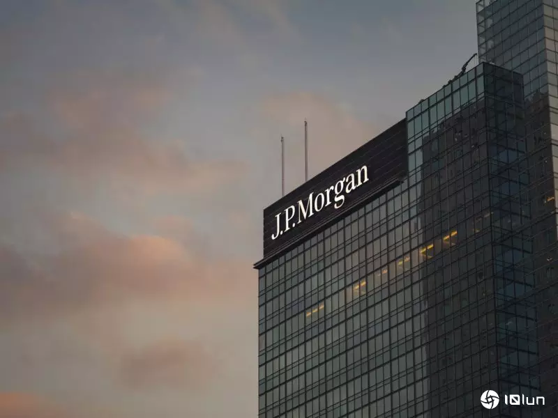 摩根大通启动AI培训，立志将30万员工训练成AI专家