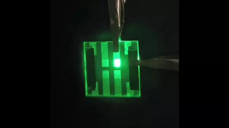 超薄LED重现自然阳光，改善室内照明