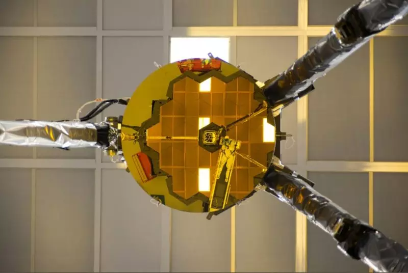 让百万公里外的韦伯望远镜看得更清楚，“AMI”立大功