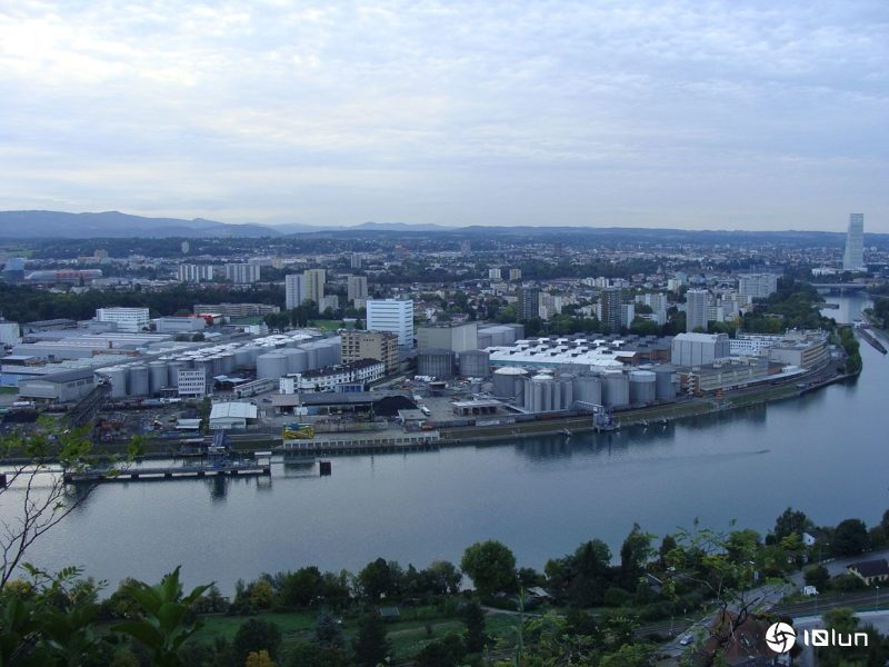 瑞士小镇科技执法，交通罚款每日进账超过300万元