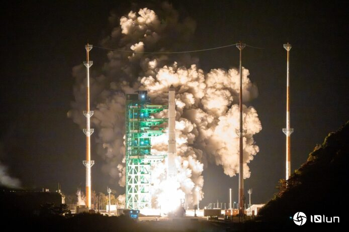 韩国自研火箭“世界号”夜间发射成功　首由民营企业主导　正式迈向商业化