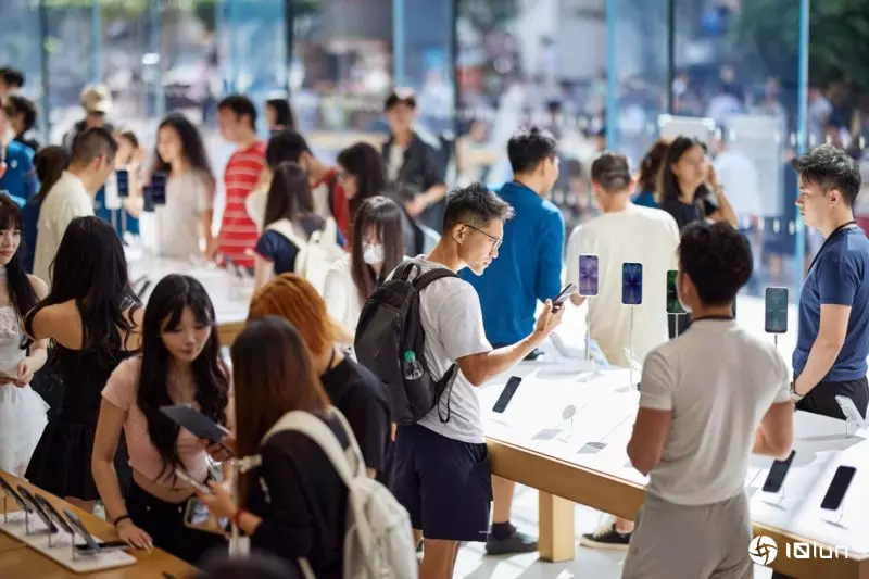 苹果靠iPhone 17带动中国市场复苏，十月前两周销售年增29%居冠