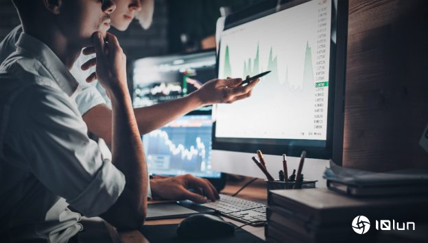 华尔街抄底王Q3抢进AMD、Fiserv清空甲骨文