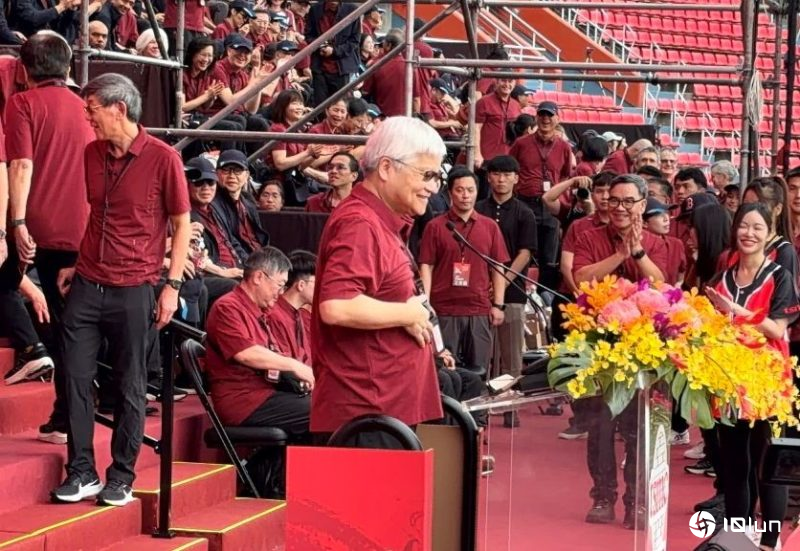 魏哲家宣布全球正职员工加发2.5万元特别奖金，总发布金额近19亿元