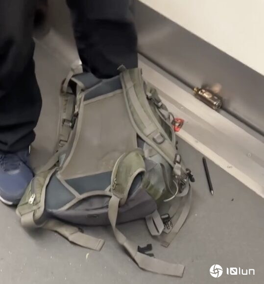 港铁列车一连两宗移动电源起火冒烟紧急疏散