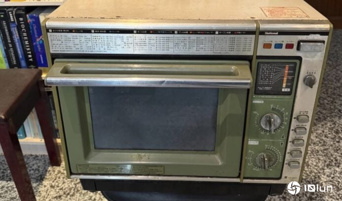 网络用户45年乐声牌微波炉退役　官方罕有回应 邀请移到博物馆珍藏