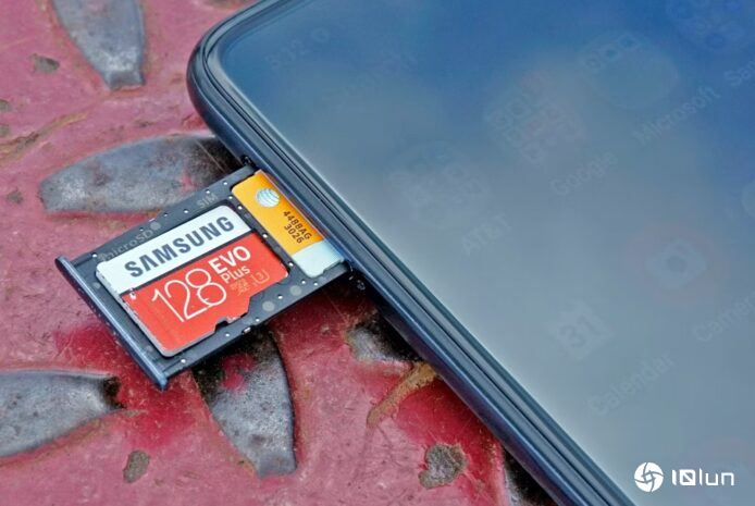 手机厂拟重推microSD卡槽 因DRAM价格飙升令成本受压 消费者自行买卡升级容量