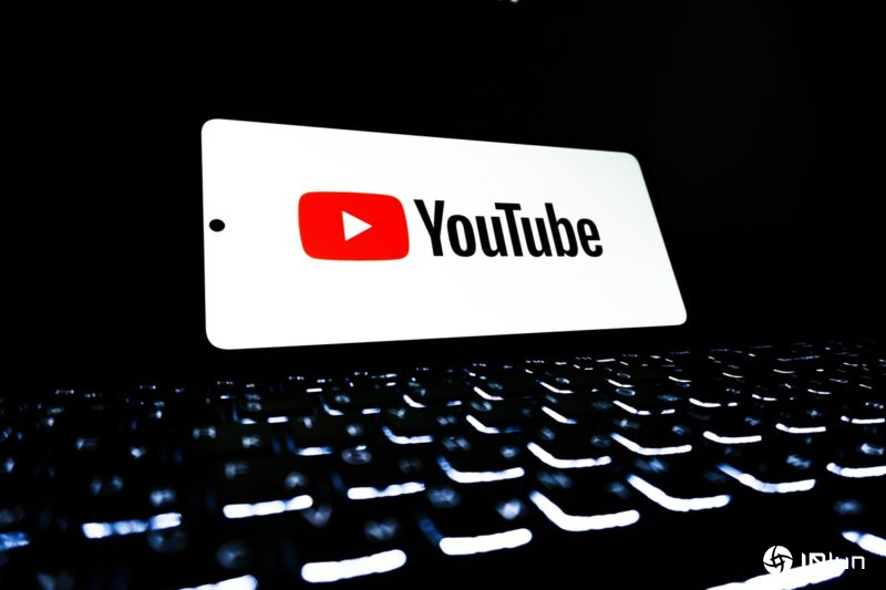 YouTube永久封杀两大AI假电影预告频道，200万订阅、10亿观看数全归零