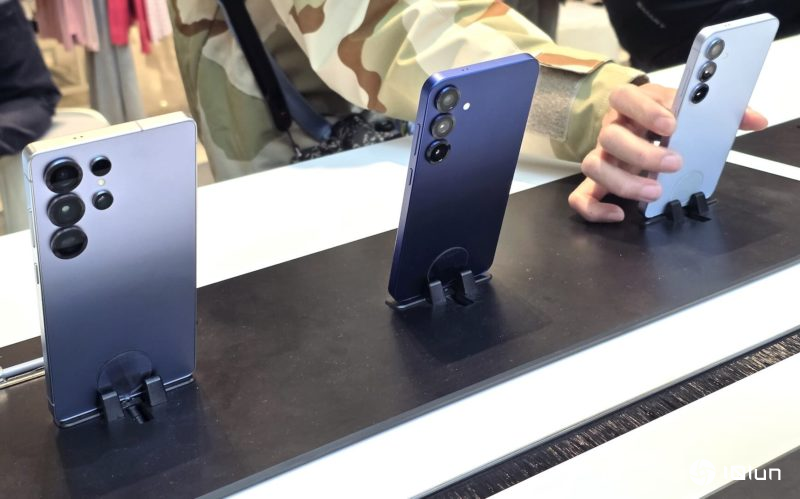 内存、汇率变动夹击，传Galaxy S26系列上调价格