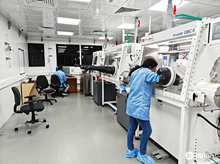 不只取代晶体管，印度科学家打造可自我适应的神经形态运算材料