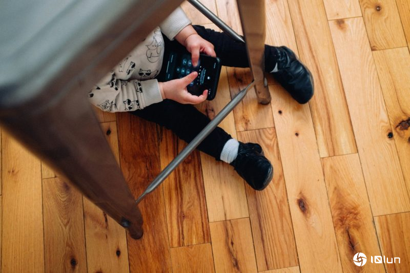 仿效澳洲，法国拟禁止15岁以下儿少使用社交媒体